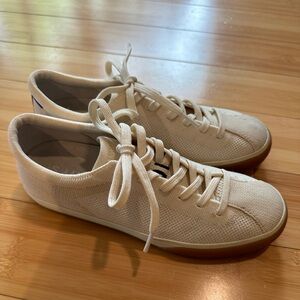 Rothy’s Lace Up Sneaker size 8.5 white
